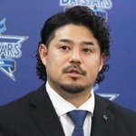 　契約を更改し、記者会見するＤｅＮＡ・宮崎＝１７日、横浜市