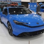 　「ロサンゼルス自動車ショー」で、ホンダが披露したクーペの新型「プレリュード」＝２０日、米ロサンゼルス（共同）
