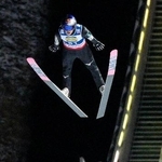 　Ｗ杯ジャンプ男子個人第１戦で５位となった小林陵侑の２回目の飛躍＝リレハンメル（共同）