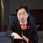 　熊本県が台北市で企業誘致セミナーを開き、あいさつする木村敬知事＝２４日（共同）