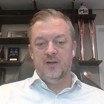 　オンラインで取材に応じるＩＰＣのアンドルー・パーソンズ会長