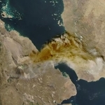 　エチオピア北部にあるヘイリ・ガビ火山の噴火の様子をとらえた衛星写真＝２３日（ＮＡＳＡ　Ｗｏｒｌｄｖｉｅｗ提供・ＡＰ＝共同）