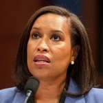 　ワシントン（コロンビア特別区）のバウザー市長＝９月、ワシントン（ＡＰ＝共同）