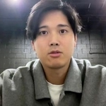 　オンライン取材に応じるドジャースの大谷＝２５日（共同）