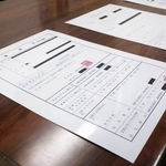 　中国を拠点とした詐欺グループが被害者へ送った、偽物の逮捕状の写し＝２７日午後、愛知県警本部