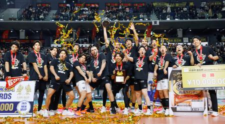 男子は名古屋が3度目の優勝|全国海外|神戸新聞NEXT