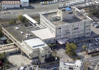 　大阪府羽曳野市役所＝２０２４年２月