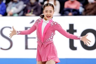 　ジュニア女子ＳＰ　演技する島田麻央＝ＩＧアリーナ