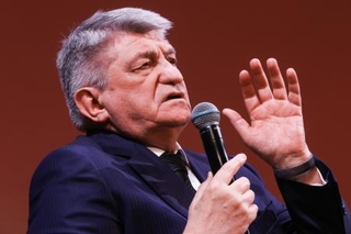 　アレクサンドル・ソクーロフ監督＝２０２２年６月、モスクワ（タス＝共同）