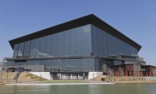 　「星の王子さま」を題材にした没入型のエンタメイベントが開かれる「エスコンフィールド北海道」＝北海道北広島市