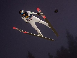 　５位に入った小林陵侑の飛躍＝クリンゲンタール（ロイター＝共同）