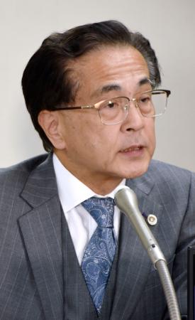 　記者会見する高橋正人弁護士＝１５日午後、東京・霞が関の司法記者クラブ