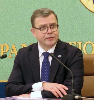 フィンランドのオルポ首相＝２０２４年１２月、東京・内幸町の日本記者クラブ