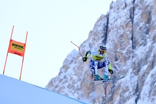 　アルペンスキーＷ杯、男子スーパー大回転を制したヤン・ザビスチャン＝１９日、バルガルデナ（ロイター＝共同）