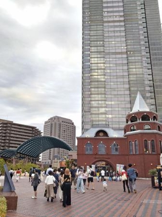 　商業施設「恵比寿ガーデンプレイス」＝９月、東京都渋谷区