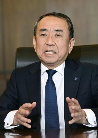 　インタビューに応じるアサヒグループホールディングスの勝木敦志社長