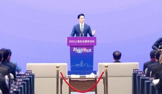 　２８日、中国上海市で都市間フォーラムに出席した蒋万安・台北市長（台北市提供・共同）