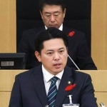 　岐阜市議会で市長選に立候補する意向を表明した柴橋正直市長＝２日午前