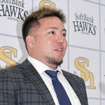 　契約更改を終え、記者会見するソフトバンク・山川＝みずほペイペイドーム