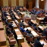 　政治資金規正法改正案などを巡り、各党派の意見表明を実施した衆院政治改革特別委＝４日午後