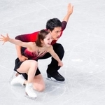 　ペアＳＰの演技を終えた三浦璃来（左）、木原龍一組＝ＩＧアリーナ