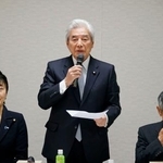 　自民党の憲法改正実現本部の会合であいさつする中曽根弘文本部長＝５日午前、東京・永田町