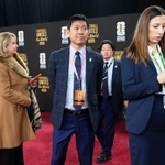 　サッカーＷ杯北中米３カ国大会の組み合わせ抽選会に臨む森保一監督（中央）＝５日、米ワシントン（共同）