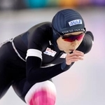 　女子１０００メートル　滑走する高木美帆＝ヘーレンフェイン（共同）