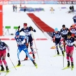 　Ｗ杯複合男子個人第３戦の前半距離で２７位の山本涼太（左端）と３４位の木村幸大（右手前）＝トロンヘイム（共同）