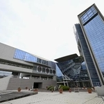 　静岡県伊東市役所＝１０月