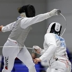 　団体３位決定戦　米国選手（右）と対戦する西藤俊哉＝北九州メッセ