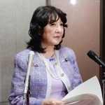 　オンライン形式のＧ７財務相会合を終え、記者会見する片山財務相＝８日夜、財務省