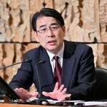 　ＮＨＫ次期会長に決まり、記者会見する井上樹彦副会長＝９日午後、東京都渋谷区