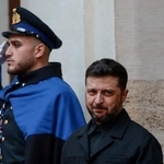 　ウクライナのゼレンスキー大統領＝９日、ローマ（ロイター＝共同）