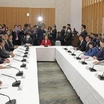 　外国人政策に関する関係閣僚会議の初会合＝１１月、首相官邸