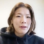 　オンラインで取材に応じるレスリング女子の鏡優翔＝１０日