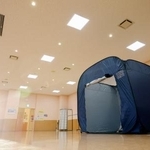 　青森県八戸市で避難所となっていた小中野公民館＝１０日午後