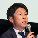 　記者会見する駒大の藤田敦史監督＝１０日、東京都内