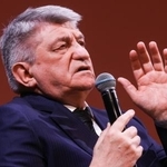 　アレクサンドル・ソクーロフ監督＝２０２２年６月、モスクワ（タス＝共同）