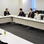 　整備新幹線に関する与党プロジェクトチームの会合＝１２日午前、国会