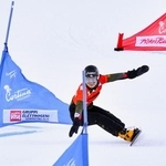 　スノーボードＷ杯女子パラレル大回転で５位の三木つばき＝コルティナダンペッツォ（共同）