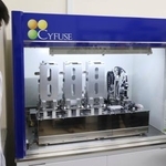 　再生医療ベンチャー「サイフューズ」のバイオ３Ｄプリンター＝１５日午後、京都市左京区