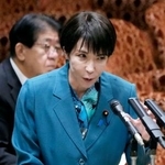 　参院予算委の集中審議で答弁する高市首相＝１６日午前