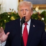 　米ホワイトハウスで演説するトランプ大統領＝１７日（Ｄｏｕｇ　Ｍｉｌｌｓ／Ｔｈｅ　Ｎｅｗ　Ｙｏｒｋ　Ｔｉｍｅｓ提供・ＡＰ＝共同）