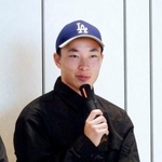 　取材に応じるスノーボード男子の木村葵来＝１９日、東京都内