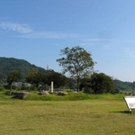 　京都府木津川市の「恭仁宮跡」（同市提供）