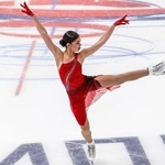 　フィギュアスケートのロシア選手権女子フリーで演技するアデリア・ペトロシャン＝サンクトペテルブルク（タス＝共同）