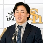 　契約更改し、記者会見するソフトバンク・野村＝２２日、みずほペイペイドーム