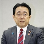 　赤沢亮正経産相