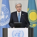 　１９日、東京都渋谷区の国連大学で講演するカザフスタンのトカエフ大統領（カザフスタン大統領府提供）